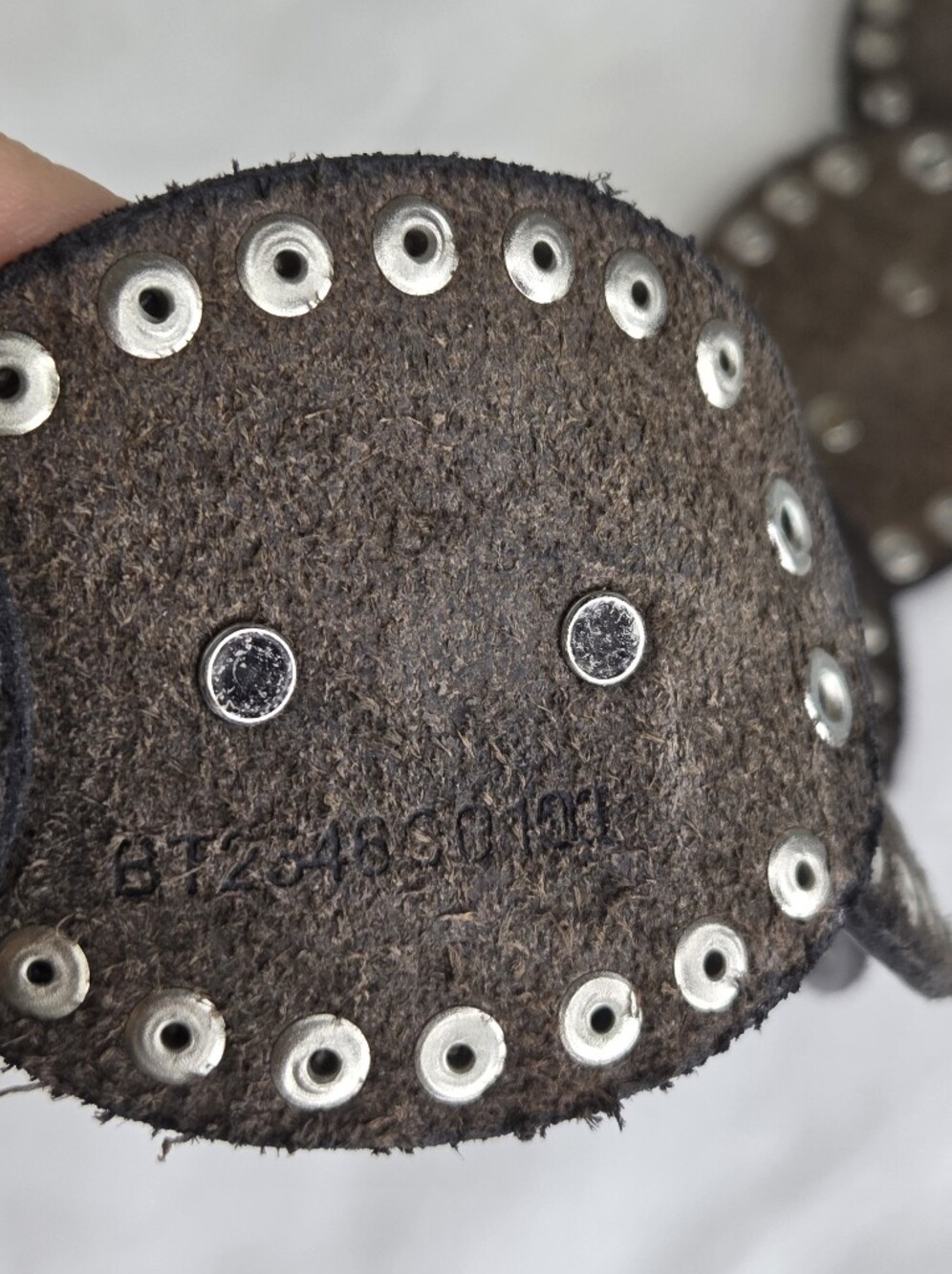 Fossil Size L Women's Belt Black Genuine Leather Silver-tone Buckle & Studs - Picture 11 of 11
